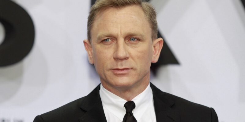 BERLIN, GERMANY - OCTOBER 30: actor Daniel Craig attends the Germany premiere of James Bond 007 movie "Skyfall" at the Theater am Potsdamer Platz on October 30, 2012 in Berlin, Germany